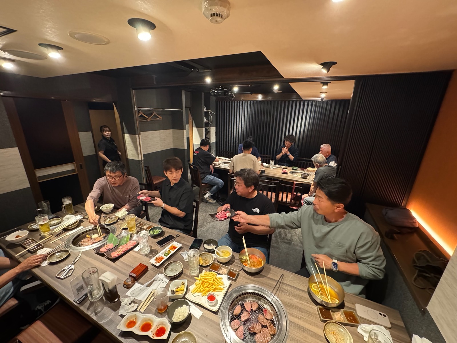 暑気払いの焼肉の様子